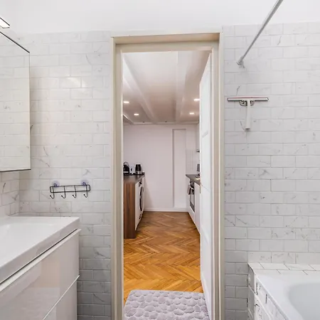 Aviator Loft - Downtown Opera Apartment Budapest