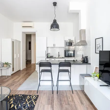 Charming & Cozy 1bedrm Apartment *