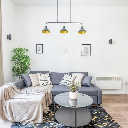Charming & Cozy 1bedrm Apartment
