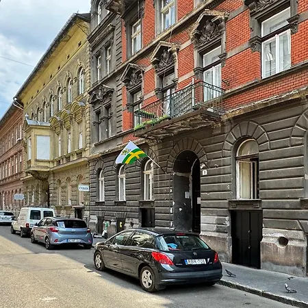 Apartment Charming & Cozy 1bedrm Budapest