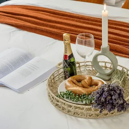 Dream In Budapest-steps To Budaeye &fashionst Apartment *