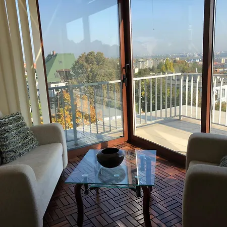 Rosehill Penthouse *