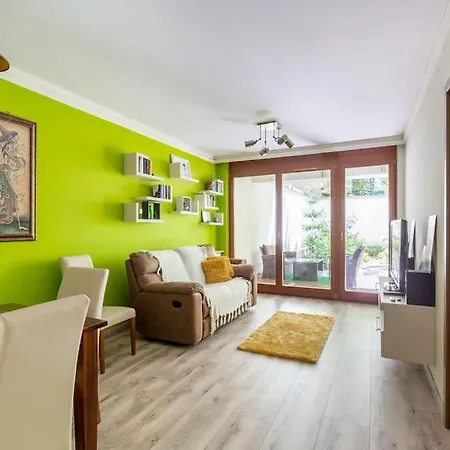 Charming With Quiet Garden In Downtown * Boedapest