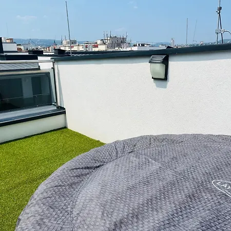 Apartment Luxury Penthouse W Garage - Centre Budapest