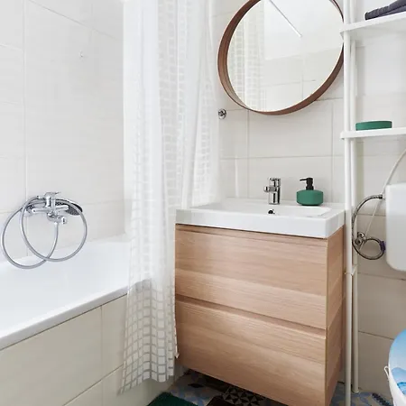 U Central Apartment