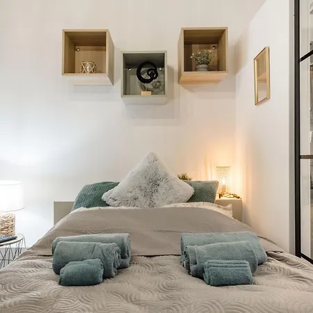 Apartment Charm *