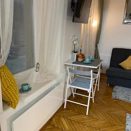 Apartment Small Cosy Near The Famous Westend Center *