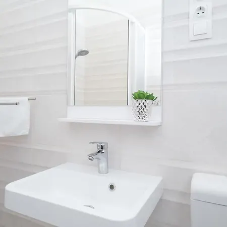 Ultra Large Stylish Apartment *