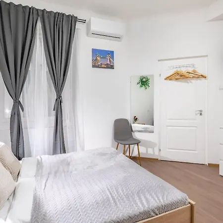 Simple Apartment
