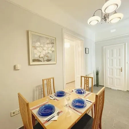 Y1 Central Station Central Flat Apartment *
