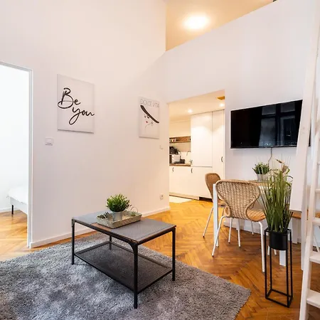 Apartment Vintage 2 Bedroom Apartment, Kai Budapest