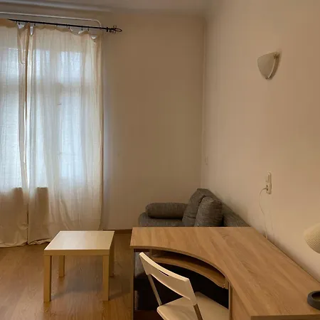 Central Dob Apartment *