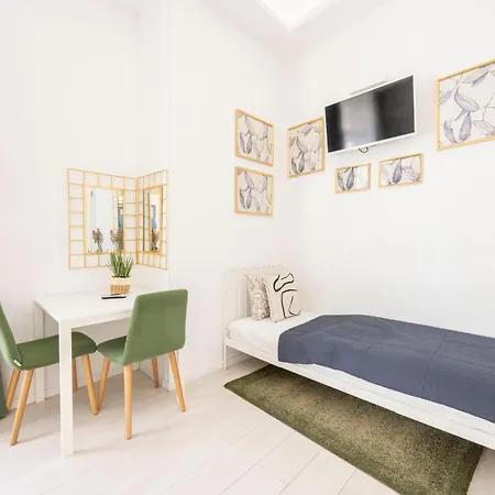 Exclusive Private In The Center Of Bp W 4bedrms, 4 Bathrms Apartment