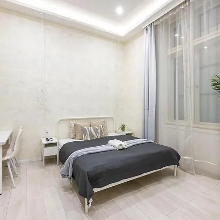 Apartment Exclusive Private In The Center Of Bp W 4bedrms, 4 Bathrms *