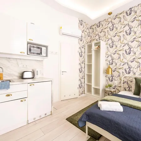 Exclusive Private In The Center Of Bp W 4bedrms, 4 Bathrms Apartment