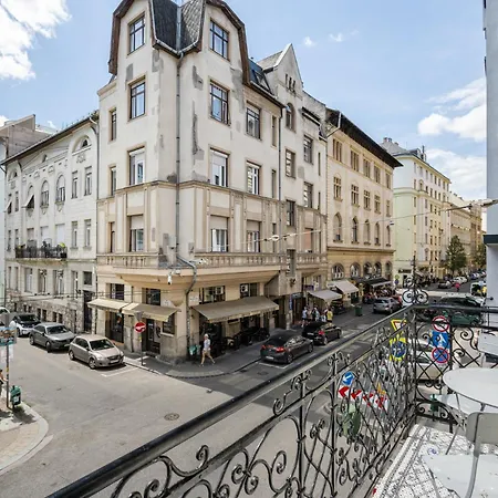 Apartment W30 - Wesselenyi Charming - Location By Bqa