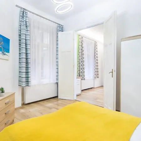 - Large And Comfy * Budapest