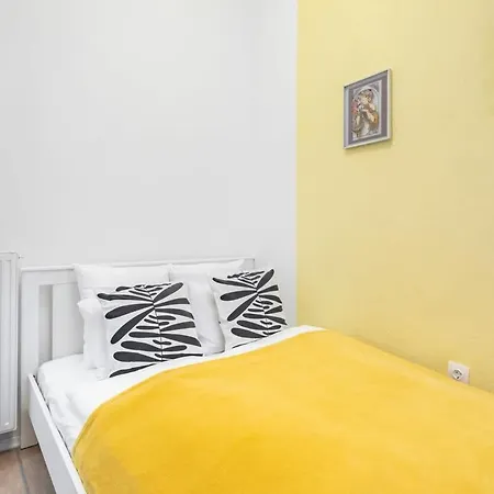 Apartment - Large And Comfy *