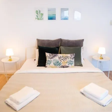Two-storey Riverside Panorama Apartment