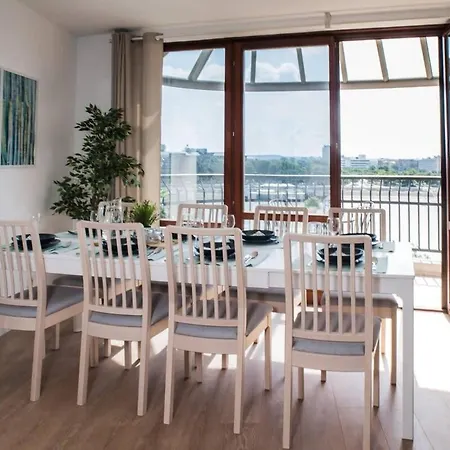 Two-storey Riverside Panorama Budapest