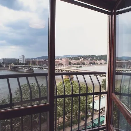 Two-storey Riverside Panorama Apartment Budapest