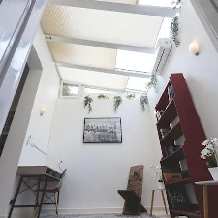 Central Bliss Bright City Haven Apartment *