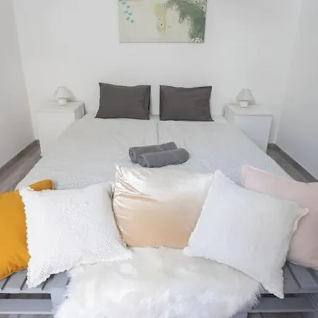 Apartment Central Bliss Bright City Haven *