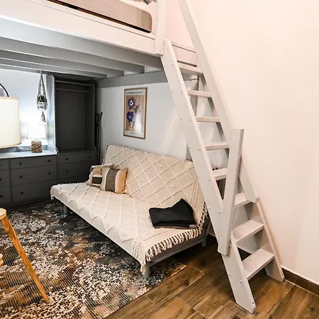 Apartment Acacia Downtown Budapest