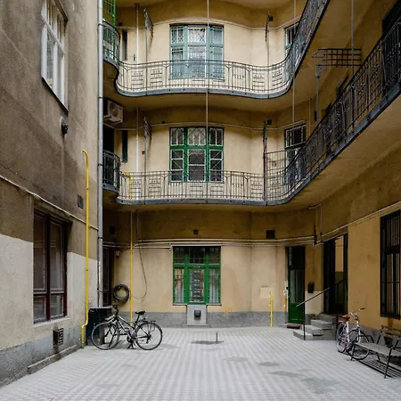 Apartment New! Central Location Flat By The Synagogue *