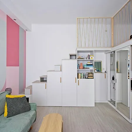 Downtown Bussin' Apartment