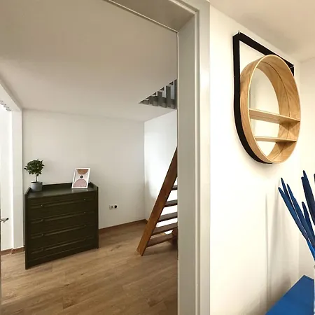 On In The Center 3 Br Apartment Budapest