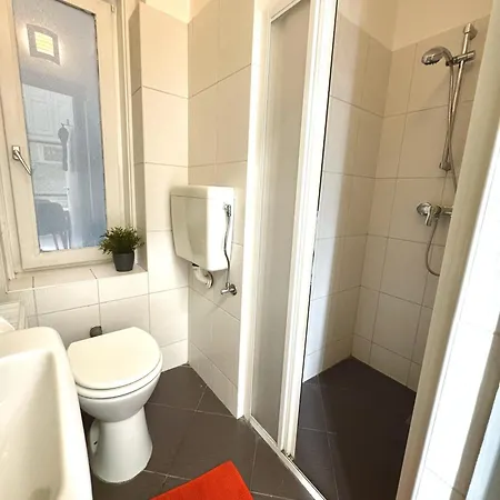 On In The Center 3 Br