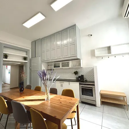 On In The Center 3 Br Budapest