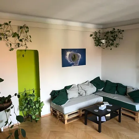 Green Leaves Apartman Apartment Budapest