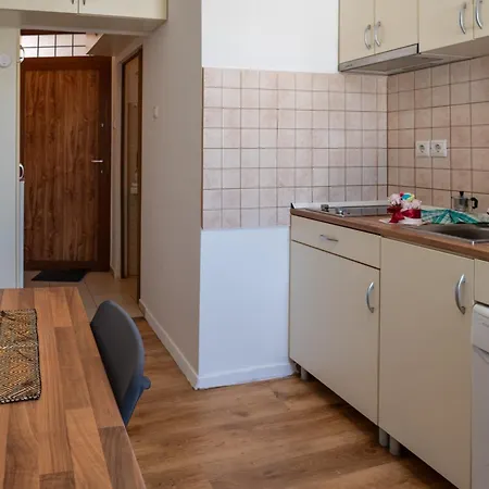 - Bright - Calm For Solo Travellers * Budapest