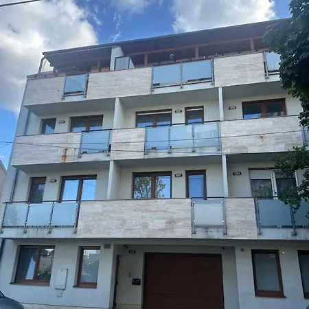Koki Apartment