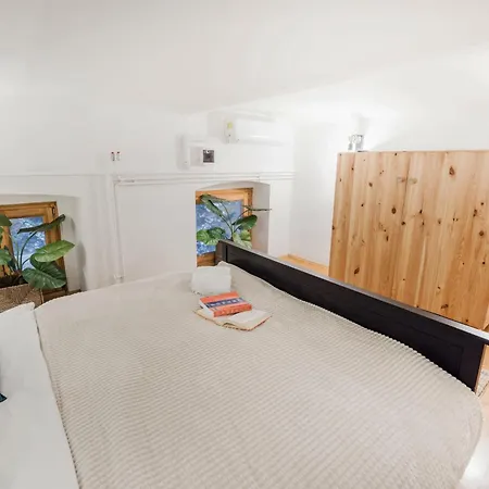 Apartment Wellness Wonderland Garden, Sauna, Jacuzzi In Cbd *