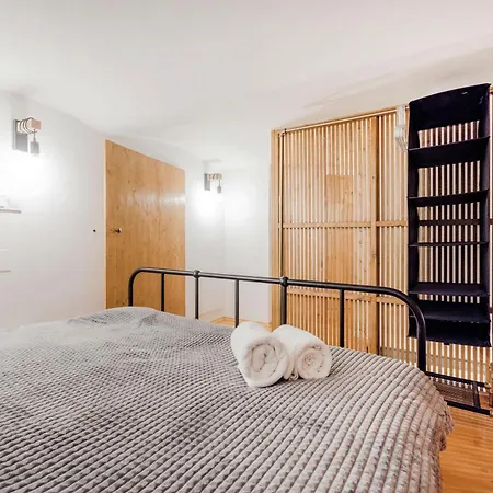 Apartment Wellness Wonderland Garden, Sauna, Jacuzzi In Cbd *