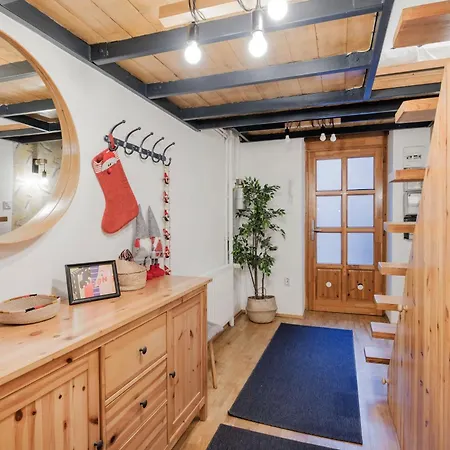 Apartment Wellness Wonderland Garden, Sauna, Jacuzzi In Cbd