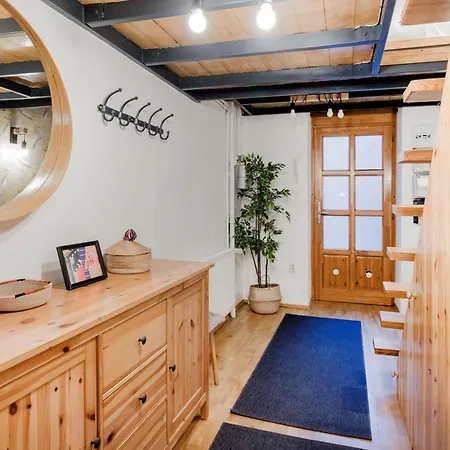 Wellness Wonderland Garden, Sauna, Jacuzzi In Cbd * Budapest