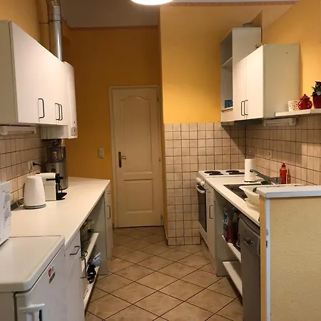 Astoria Apartment *