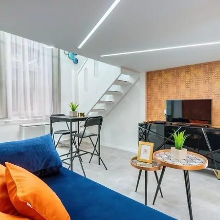Modern Luxe Retreat *