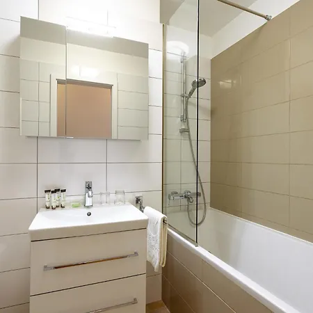 Emerald Downtown Luxury By Continental Group 2* Budapest
