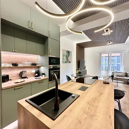 Brand New Westendhome Apartment#freeparking Apartment