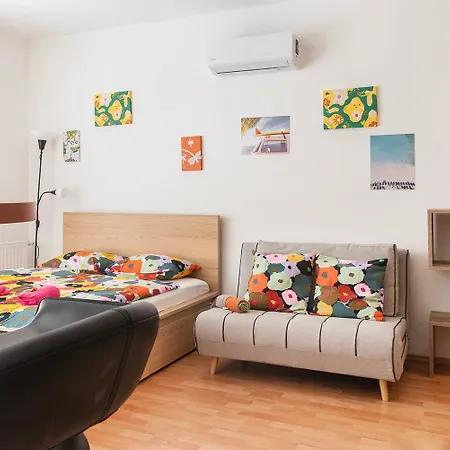 Corvin Gem2 With Parking * Budapest