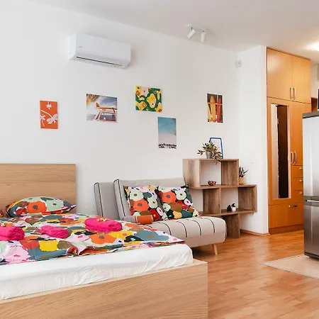 Apartment Corvin Gem2 With Parking Budapest