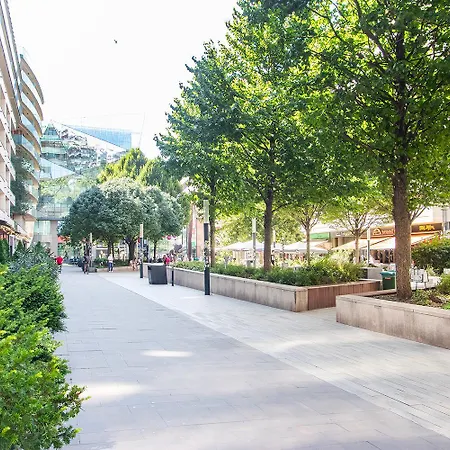 Apartment Corvin Gem2 With Parking Budapest