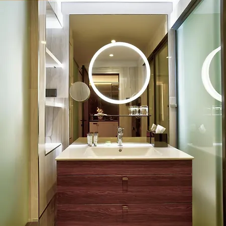 Hotel apartamentowy Emerald Downtown Luxury By Continental Group 2*