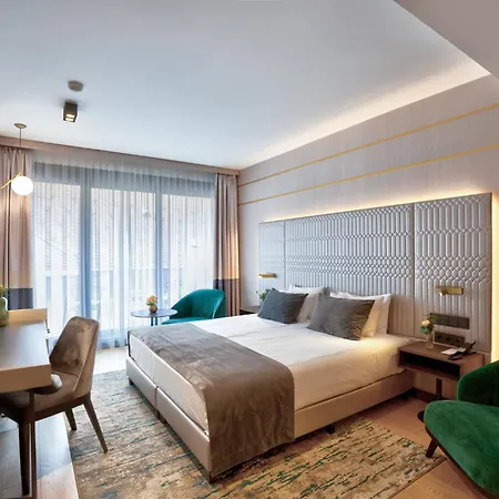 Emerald Downtown Luxury By Continental Group 2*