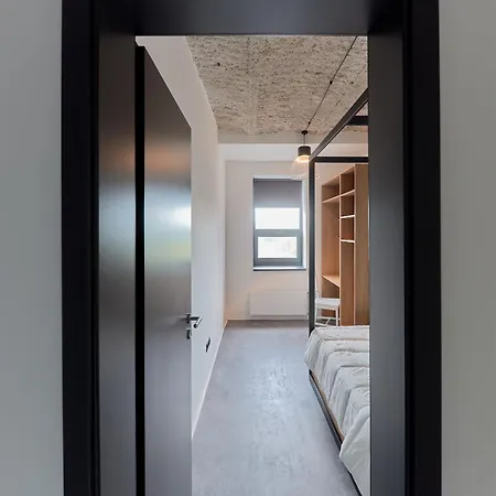 Aparthotel In *